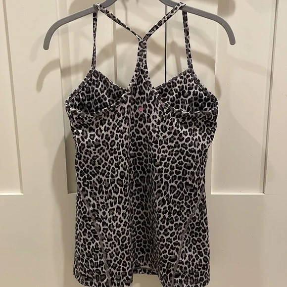 Kira Grace Leopard Print Halter Top - Picture 2 of 4